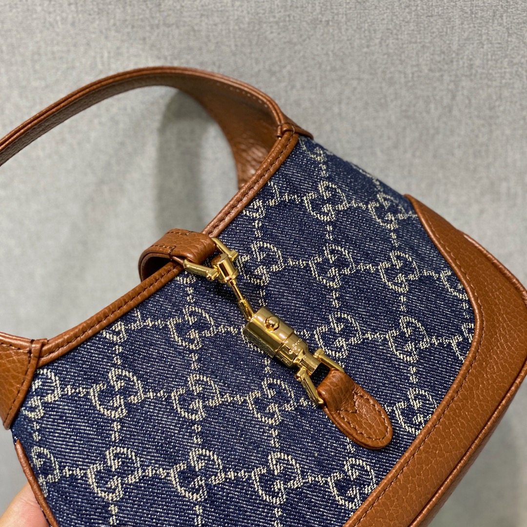 구찌 재키 1961 미니 숄더백 637092